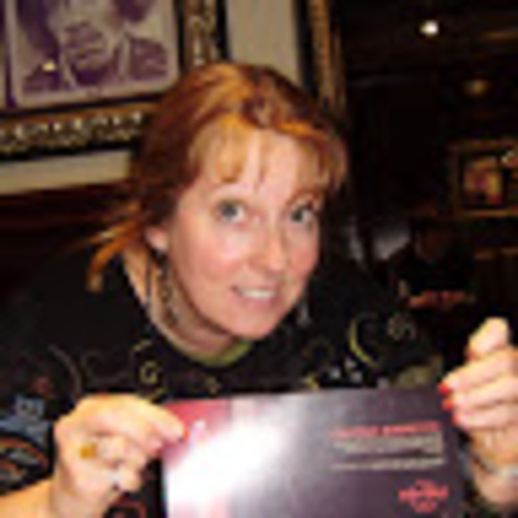 Meet your Posher, Karen - Picture 1 of 1